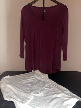 Amazon Women's Plum and White 3/4 Sleeve Scoop Neck Top pair sz medium